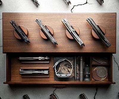 EDC Pocket Knife Display Case